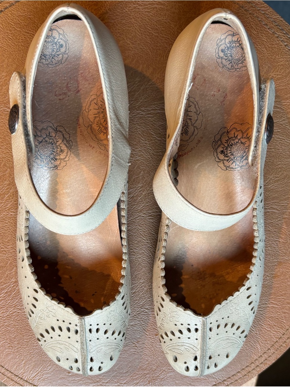 Taos Mary Jane Laser-cut Leather Shoes - Picture 3 of 7